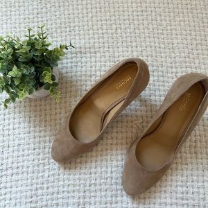 Michael Kors Suad Heels size 8.5